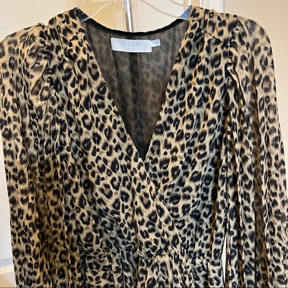 ASTR The Label RAPHAELA LEOPARD PRINT DRESS Size S - Picture 6 of 13